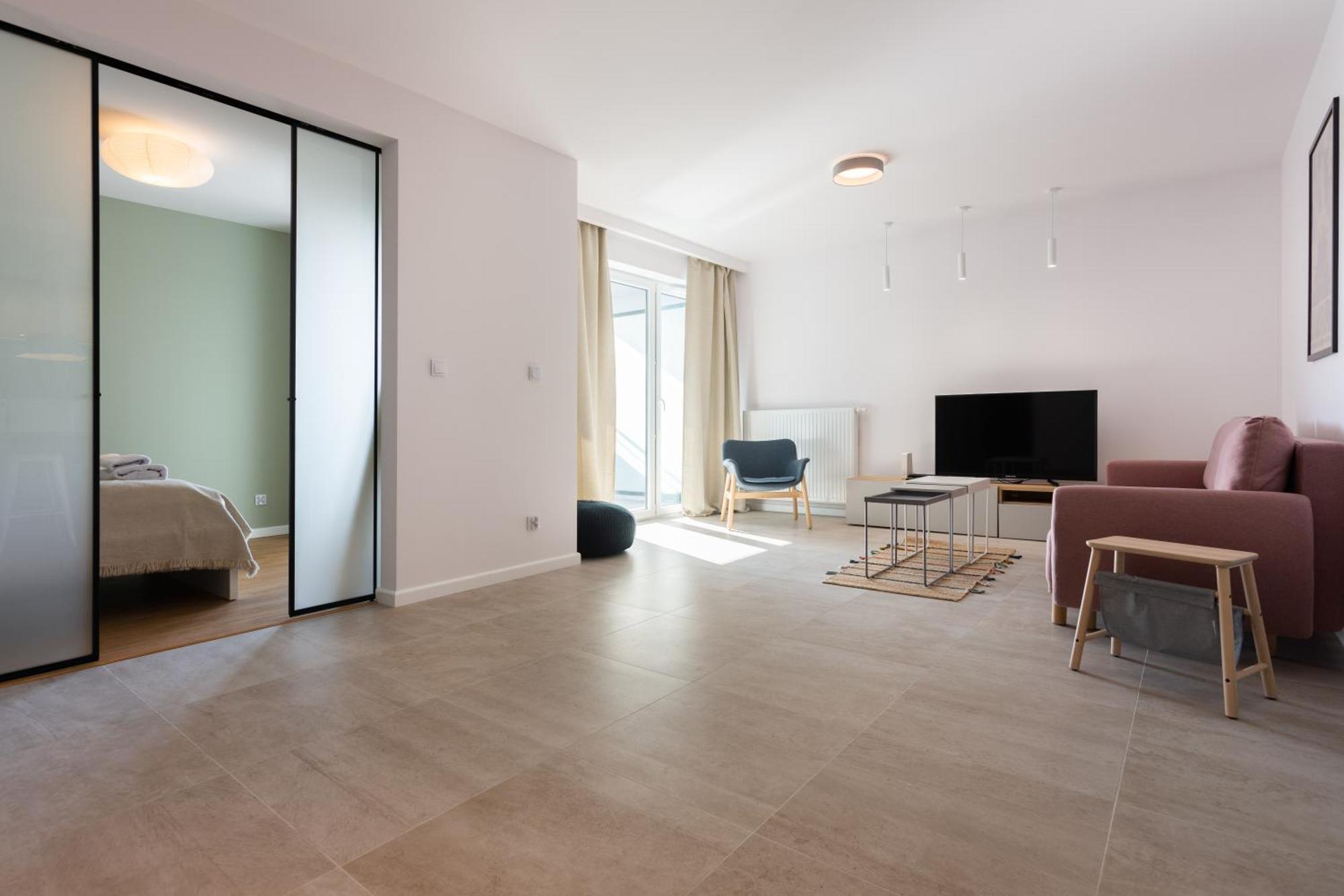 Przestronny Vermelo Parking Apartament